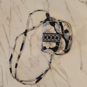 Lily Pulitzer small zippered crossbody bag